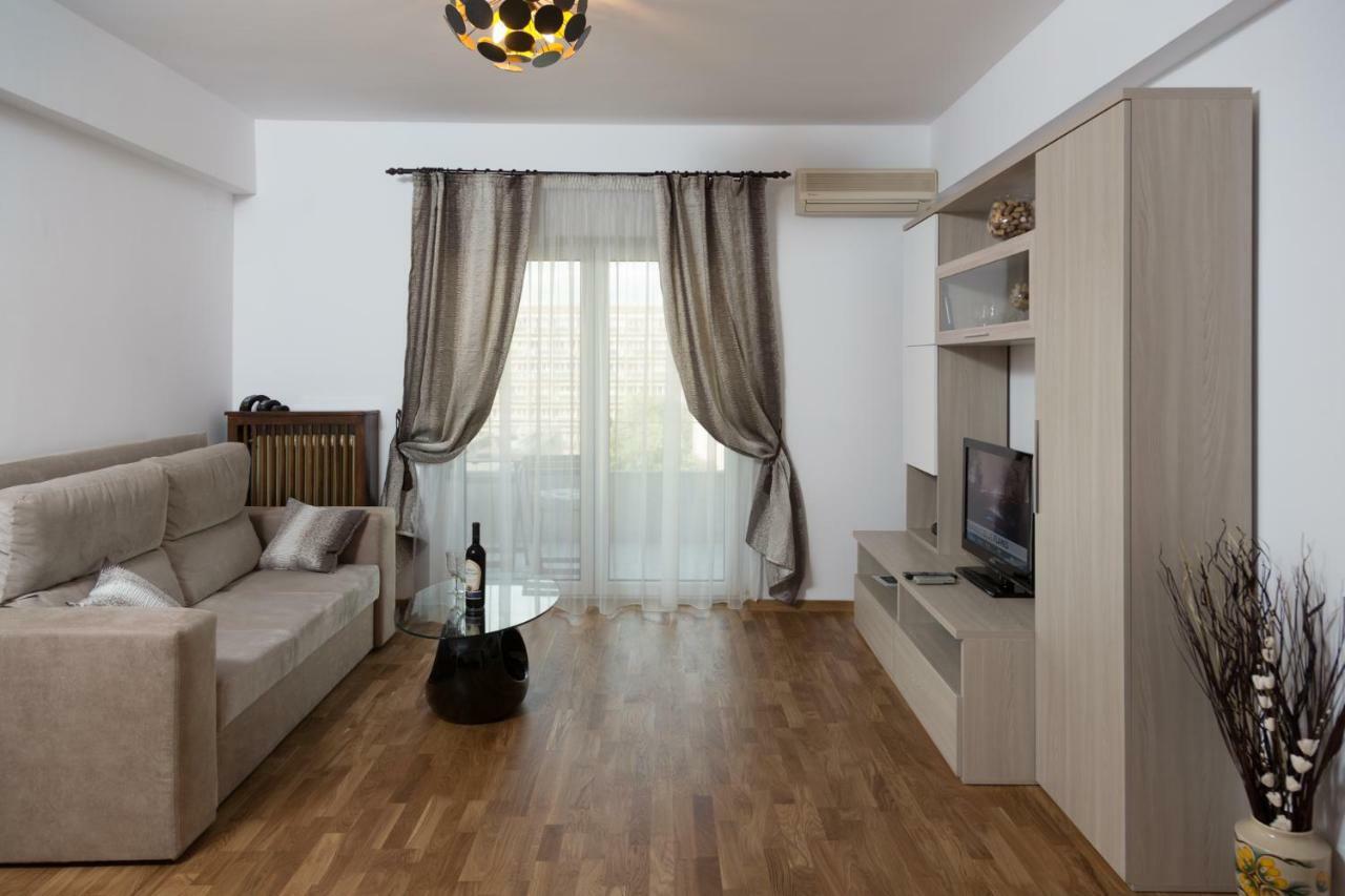 Central Luxury Flat With Terrace - Adela Accommodation - Ideal For Long Stays Bucarest Exterior foto