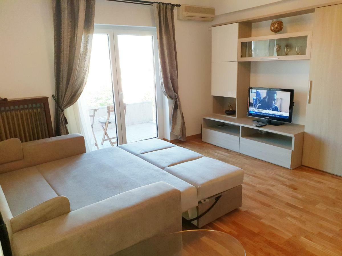 Central Luxury Flat With Terrace - Adela Accommodation - Ideal For Long Stays Bucarest Exterior foto
